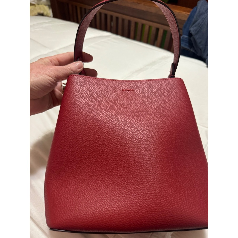 Coach Town Bucket Bag Red Pebbled Leather Gold Hardware Bag 91122 - Picture 7 of 9